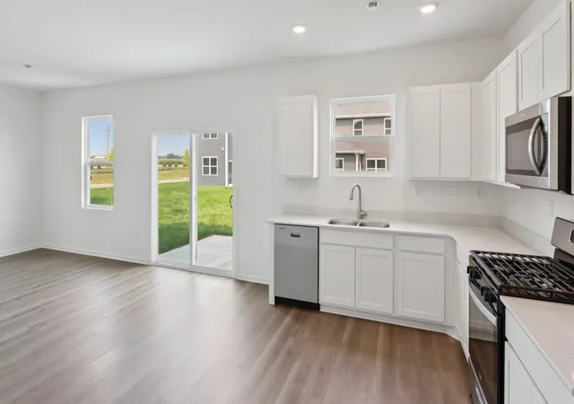 Photo 4 of Single family home for sale at 2476 Barbera Dr, Oswego, IL 60543 | MLS# 12791258 | Listing updated on 2026-10-23