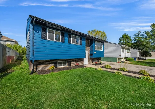 Photo 1 of Single family home for sale at 2522 Kennedy Dr, North Chicago, IL 60064 | MLS# 12791261 | Listing updated on 2026-10-27