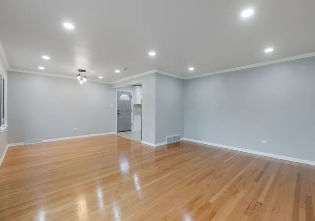 Photo 4 of Single family home for sale at 237 32nd Avenue, Bellwood, IL 60104 | MLS# 12791264 | Listing updated on 2026-10-27