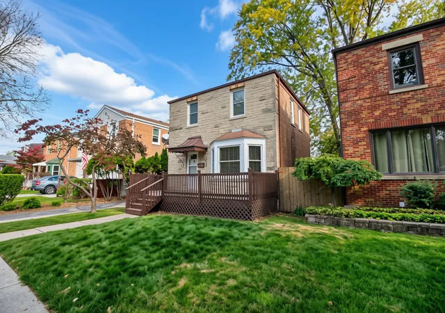 Photo 1 of Single family home for sale at 10335 S Trumbull Ave, Chicago, IL 60655 | MLS# 12791270 | Listing updated on 2026-10-29