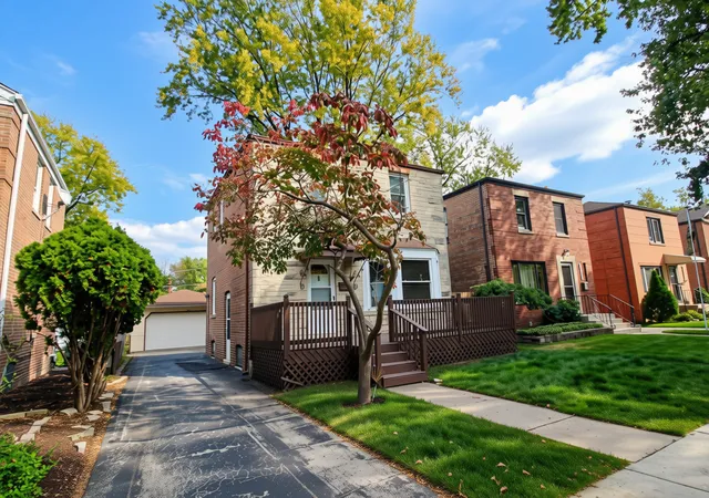 Photo 2 of Single family home for sale at 10335 S Trumbull Ave, Chicago, IL 60655 | MLS# 12791270 | Listing updated on 2026-10-29