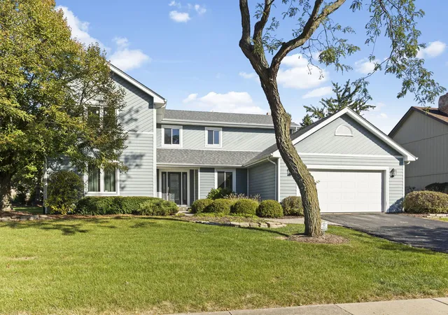 Photo 1 of Single family home for sale at 3013 Lawrence Crst, Flossmoor, IL 60422 | MLS# 12791277 | Listing updated on 2026-10-27
