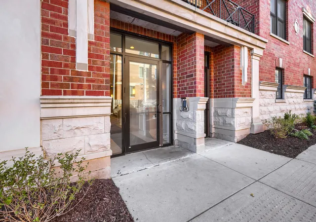 Photo 3 of Condo for sale at 2801 N Oakley Ave #206, Chicago, IL 60618 | MLS# 12791279 | Listing updated on 2026-10-22