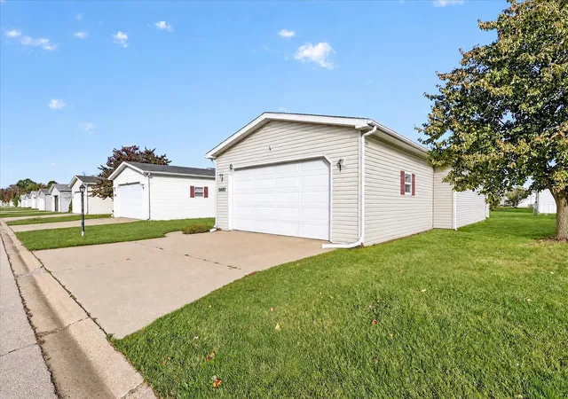 Photo 3 of Manufactured home for sale at 5682 Rockport Rd, Loves Park, IL 61111 | MLS# 12791309 | Listing updated on 2026-10-23