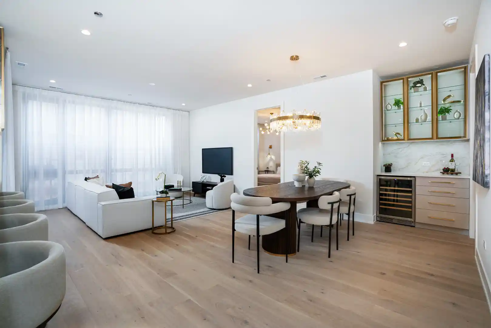 Listing Photo 2 - Condo for sale in 2254 W Chicago Ave located at 2254 W Chicago Ave, Chicago, IL 60622 - Unit #2S