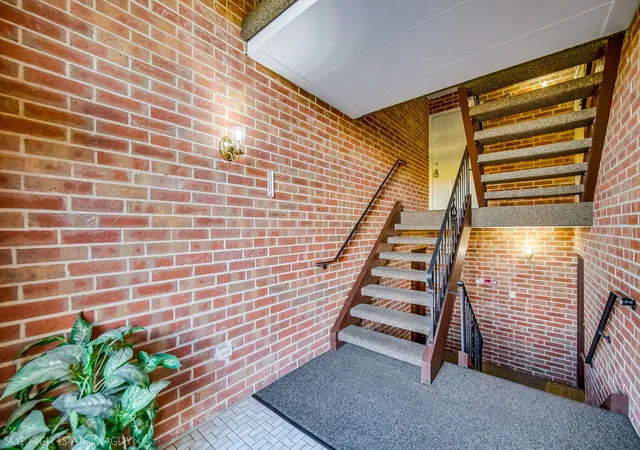 Photo 3 of Condo for sale at 15711 S Sunset Ridge Ct #1s, Orland Park, IL 60462 | MLS# 12791321 | Listing updated on 2026-10-23