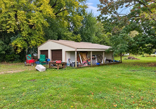 Photo 2 of Single family home for sale at 101 S 4th Street, Malta, IL 60150 | MLS# 12791333 | Listing updated on 2026-10-22