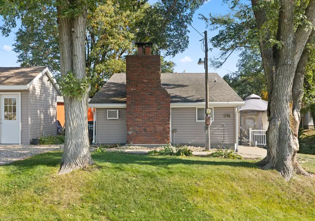 Photo 4 of Single family home for sale at 195 Lake Warren Dr, Monmouth, IL 61462 | MLS# 12791343 | Listing updated on 2026-10-28
