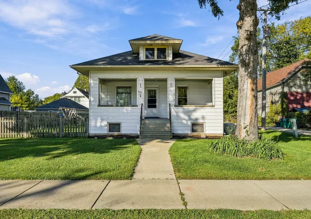 Photo 1 of Sale Pending at 107 S Chicago Ave, Elwood, IL 60421 | MLS# 12791344 | Listing updated on 2026-10-27