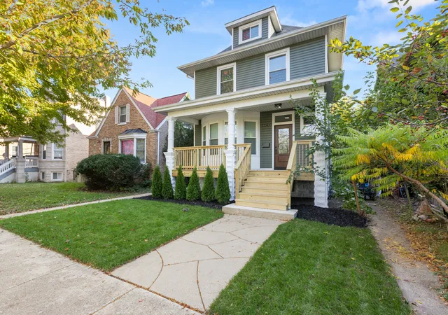 Photo 1 of Single family home for sale at 5071 W Pensacola Ave, Chicago, IL 60641 | MLS# 12791361 | Listing updated on 2026-10-28