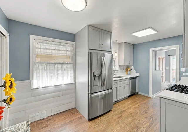 Photo 4 of Single family home for sale at 4134 Atlantic Ave, Schiller Park, IL 60176 | MLS# 12791372 | Listing updated on 2026-10-22