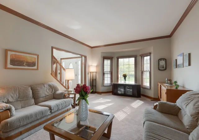 Photo 3 of Single family home for sale at 2230 Buckthorn Dr, Algonquin, IL 60102 | MLS# 12791385 | Listing updated on 2026-10-29