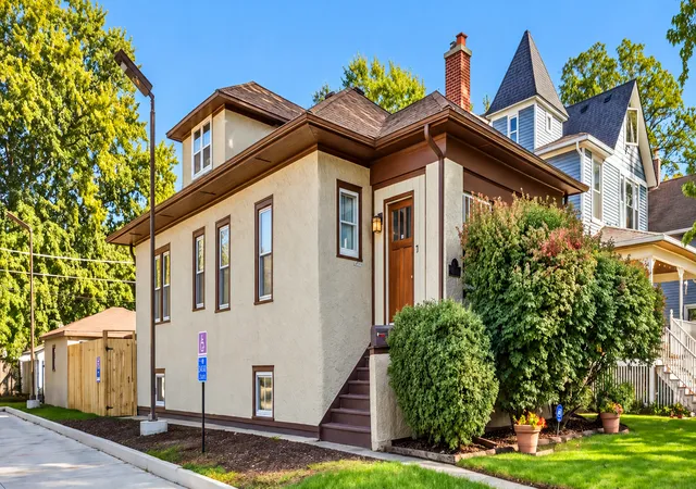 Single family home for sale at 3313 Home Ave, Berwyn, IL 60402 | MLS# 12791394