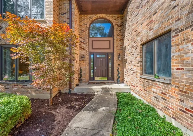 Photo 3 of Single family home for sale at 936 Doral Dr, Bartlett, IL 60103 | MLS# 12791401 | Listing updated on 2026-10-22