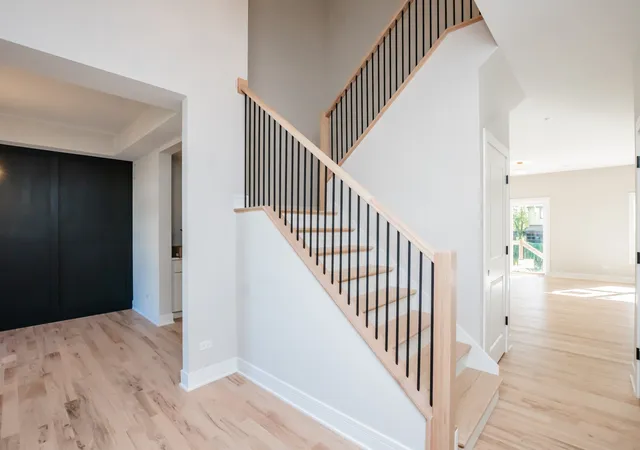 Photo 2 of Single family home for sale at 5257 169th Place, Oak Forest, IL 60452 | MLS# 12791405 | Listing updated on 2026-10-27