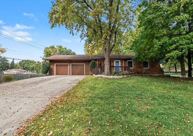 Photo 1 of Single family home for sale at 3050 76th Street, Woodridge, IL 60517 | MLS# 12791416 | Listing updated on 2026-10-29