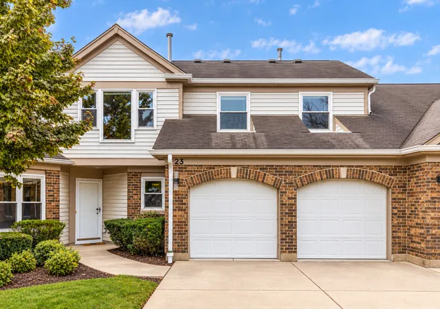Photo 1 of Townhouse for sale at 23 Willow Pkwy, Buffalo Grove, IL 60089 | MLS# 12791420 | Listing updated on 2026-10-22