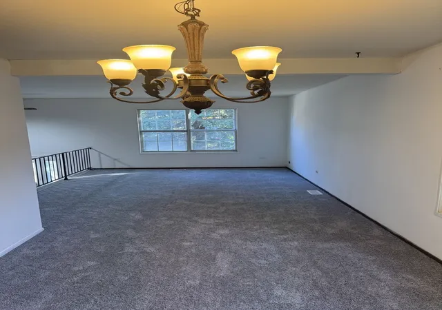 Photo 4 of Single family home for sale at 440 Seminole Ln, Bolingbrook, IL 60440 | MLS# 12791434 | Listing updated on 2026-10-27
