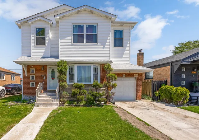 Photo 1 of Single family home for sale at 8035 S Kolin Ave, Chicago, IL 60652 | MLS# 12791437 | Listing updated on 2026-10-22