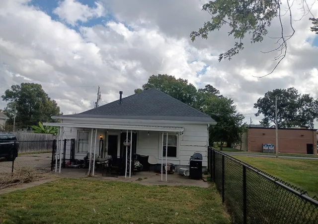 Single family home for sale at 1210 N Logan St, Marion, IL 62959 | MLS# 12791466