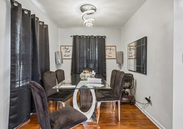 Photo 4 of Single family home for sale at 10100 S Bensley Ave, Chicago, IL 60617 | MLS# 12791468 | Listing updated on 2026-10-22