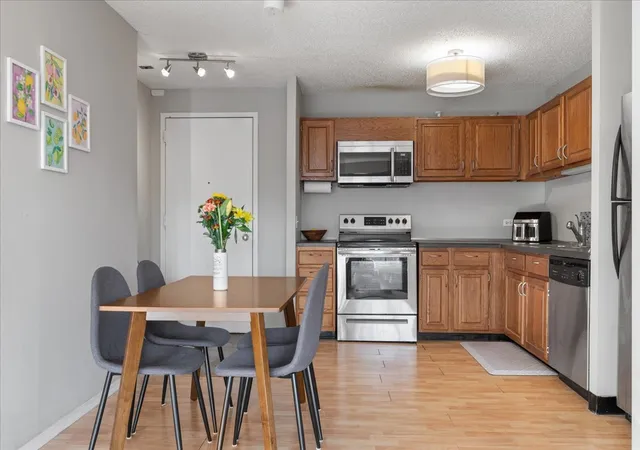 Photo 3 of Condo for sale at 801 S Plymouth Ct #906, Chicago, IL 60605 | MLS# 12791472 | Listing updated on 2026-10-22