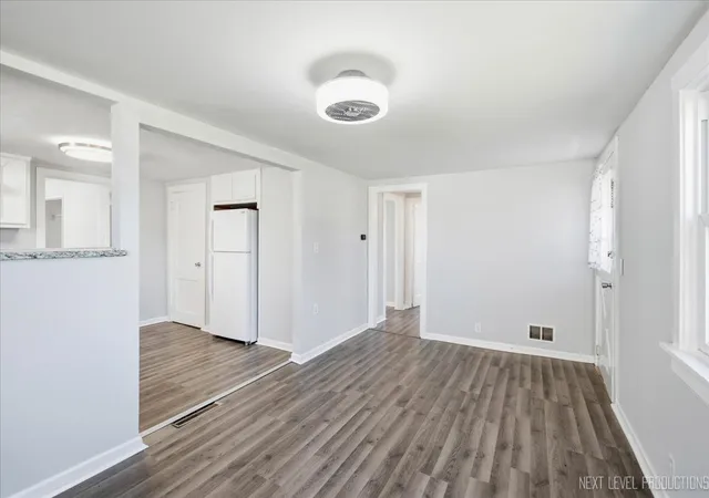 Photo 4 of Single family home for sale at 1140 S Spencer St, Aurora, IL 60505 | MLS# 12791503 | Listing updated on 2026-10-23