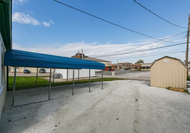 Photo 4 of Sale Pending at 717 17th Avenue, East Moline, IL 61244 | MLS# 12791511 | Listing updated on 2026-10-29