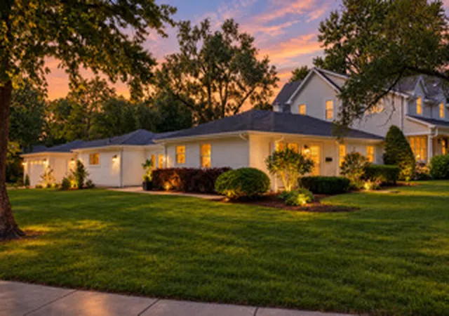 Photo 1 of Single family home for sale at 132 Mohawk Dr, Clarendon Hills, IL 60514 | MLS# 12791521 | Listing updated on 2026-10-22