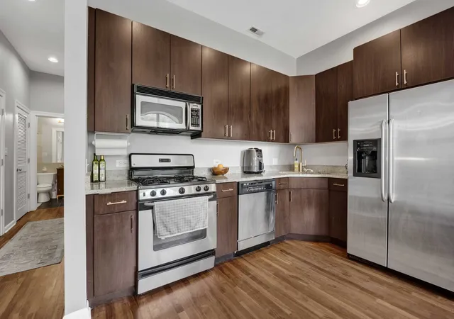 Photo 4 of Condo for sale at 847 N Damen Ave #2F, Chicago, IL 60622 | MLS# 12791558 | Listing updated on 2026-10-22