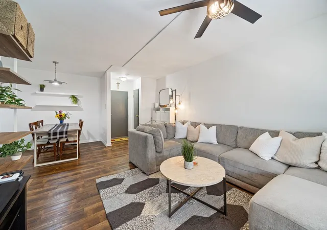 Photo 3 of Condo for sale at 938 North Blvd #204, Oak Park, IL 60301 | MLS# 12791572 | Listing updated on 2026-10-22