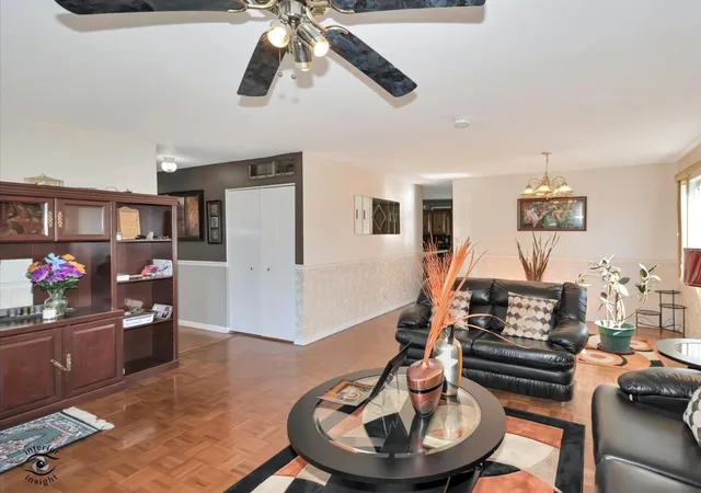 Photo 4 of Single family home for sale at 225 Oakhurst Rd, Matteson, IL 60443 | MLS# 12791575 | Listing updated on 2026-10-22