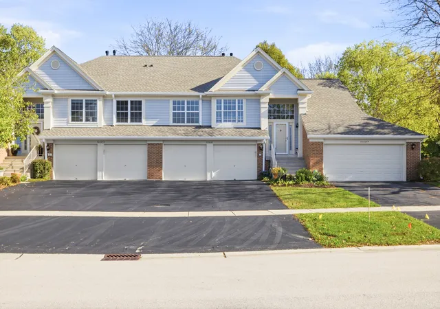Condo for sale at 30w101 Willow Ln #B, Warrenville, IL 60555 | MLS# 12791576
