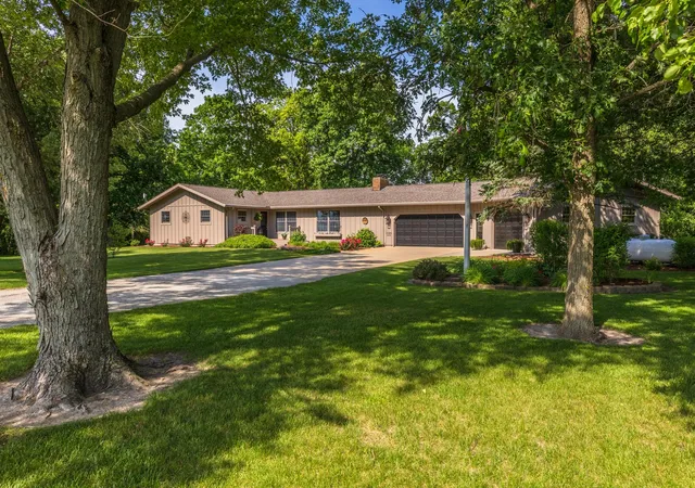 Single family home for sale at 9684-165 E 1900 North Rd, Pontiac, IL 61764 | MLS# 12791580