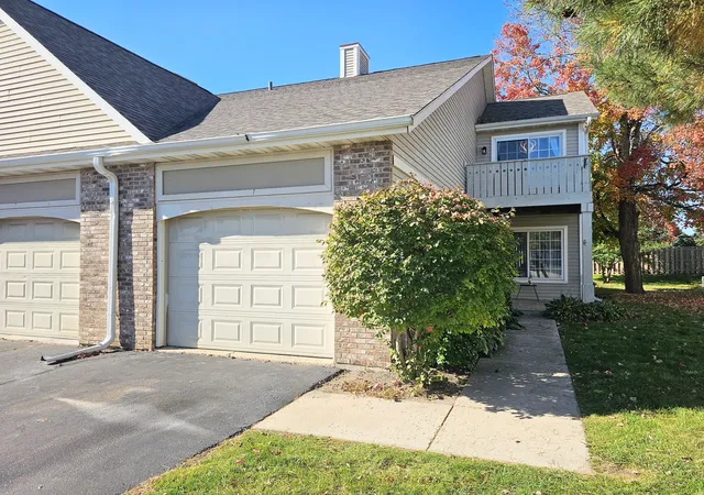 Listing Photo 1 - Condo for sale in building located at 6514 Timberleaf Ct, Loves Park, IL 61111 - Unit #6514-2