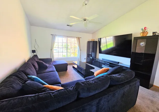 Listing Photo 5 - Condo for sale in building located at 6514 Timberleaf Ct, Loves Park, IL 61111 - Unit #6514-2