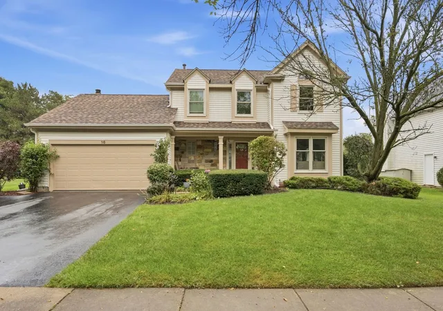 Single family home for sale at 16 Copperwood Dr, Buffalo Grove, IL 60089 | MLS# 12791585