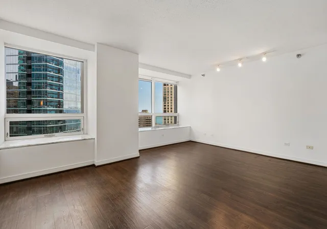 Photo 3 of Townhouse for sale at 512 N Mcclurg Ct #2702, Chicago, IL 60611 | MLS# 12791590 | Listing updated on 2026-10-28