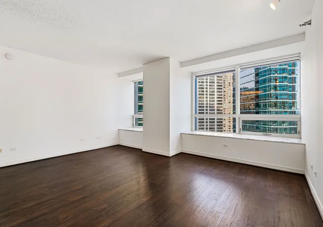 Photo 4 of Townhouse for sale at 512 N Mcclurg Ct #2702, Chicago, IL 60611 | MLS# 12791590 | Listing updated on 2026-10-28
