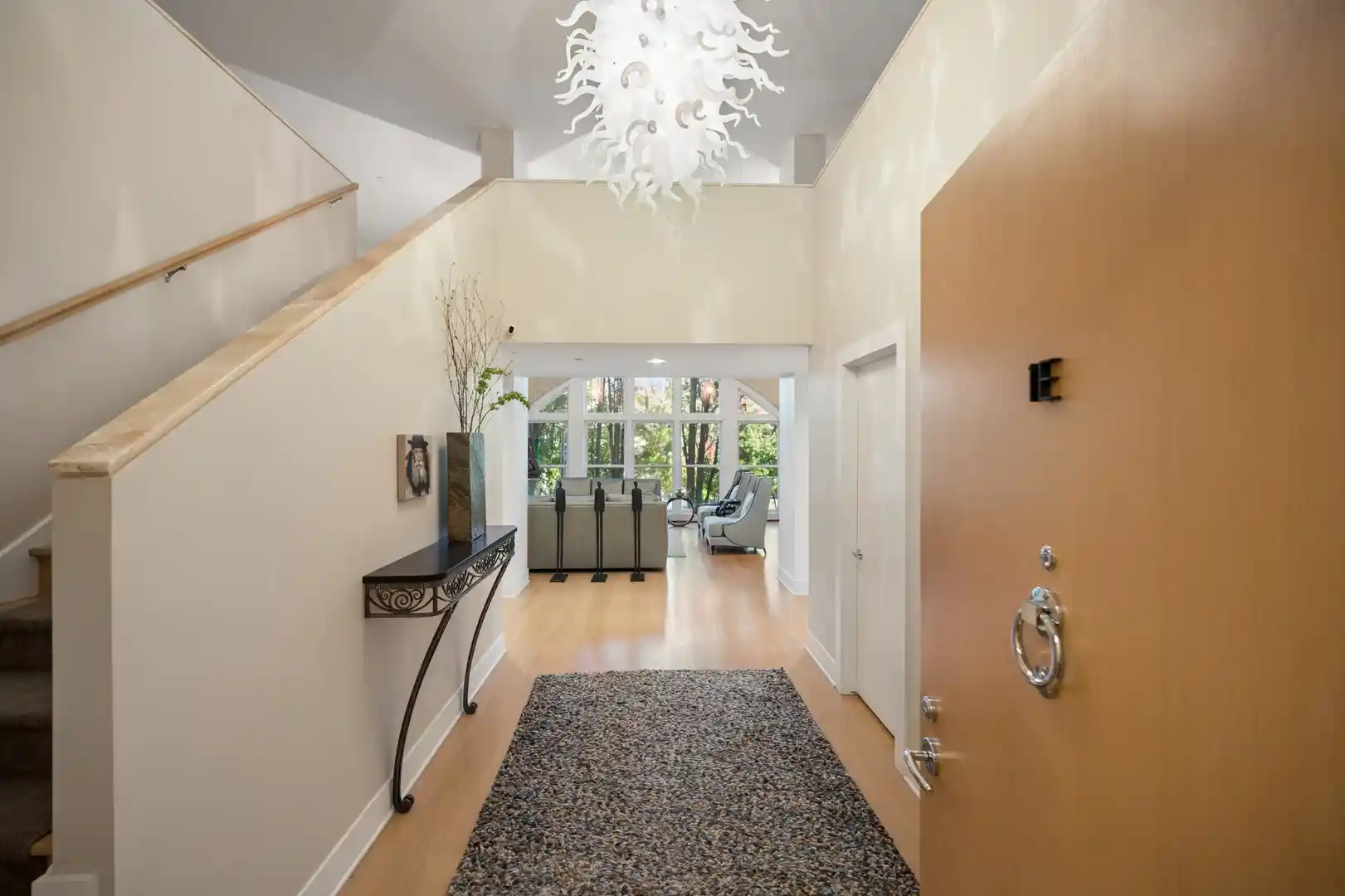 Listing Photo 2 - Condo for sale in 240 Whistler Rd located at 240 Whistler Rd, Highland Park, IL 60035 - Unit #1E