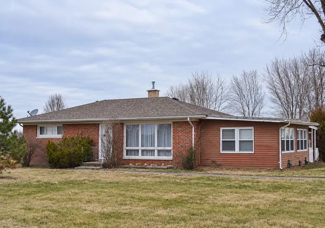 Single family home for sale at 29243 Poplar Rd, Centralia, IL 62801 | MLS# 12791598