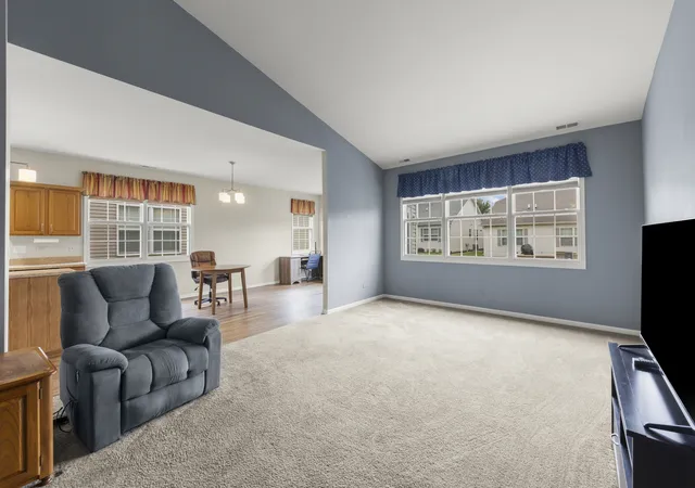 Photo 4 of Single family home for sale at 16808 Ennerdale Ave, Lockport, IL 60441 | MLS# 12791612 | Listing updated on 2026-10-22
