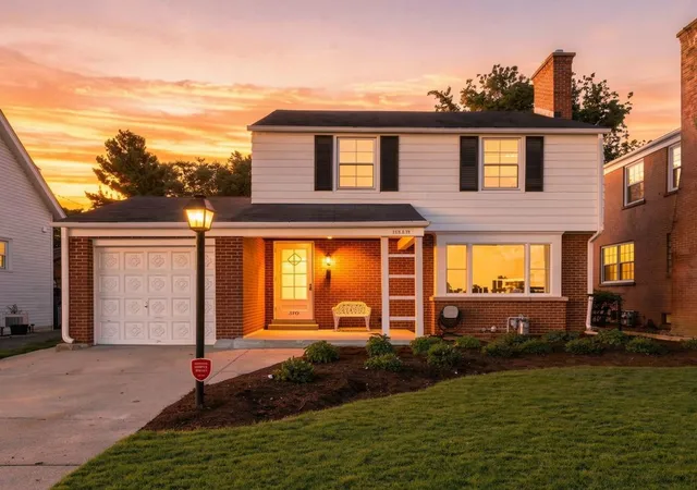 Photo 1 of Single family home for sale at 2111 Lincolnwood Dr, Evanston, IL 60201 | MLS# 12791614 | Listing updated on 2026-10-23