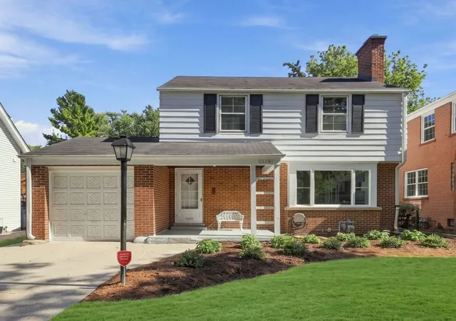 Photo 2 of Single family home for sale at 2111 Lincolnwood Dr, Evanston, IL 60201 | MLS# 12791614 | Listing updated on 2026-10-23