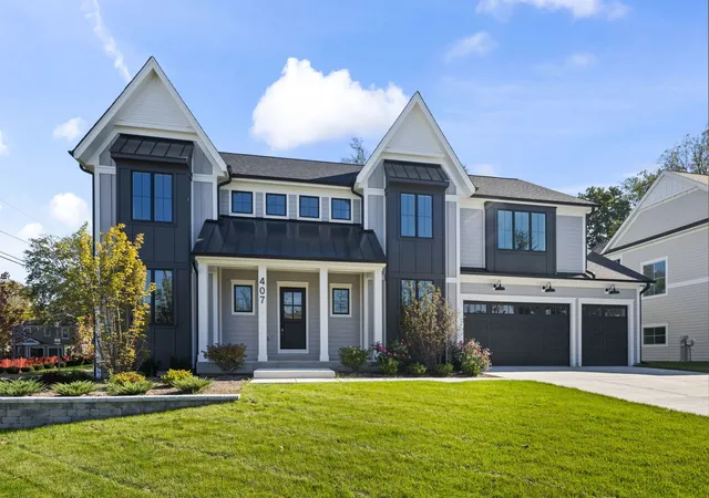 Single family home for sale at 407 S Pine Ave, Arlington Heights, IL 60005 | MLS# 12791615