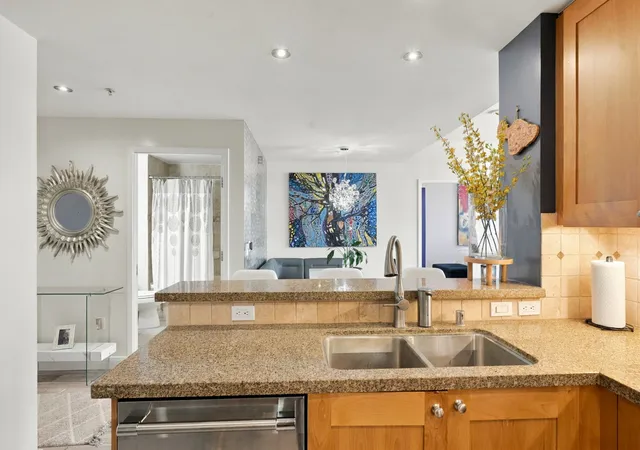 Photo 4 of Condo for sale at 700 W East St #1305, San Diego, CA 92101 | MLS# 12791619 | Listing updated on 2026-10-22