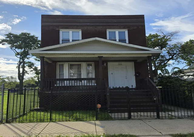 Photo 1 of Multi family home for sale at 4441 W Congress Pkwy, Chicago, IL 60624 | MLS# 12791625 | Listing updated on 2026-10-22