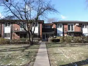 Listing Photo 1 - Condo for sale in 1210 N Dale Ave located at 1210 N Dale Ave, Arlington Heights, IL 60004 - Unit #2I