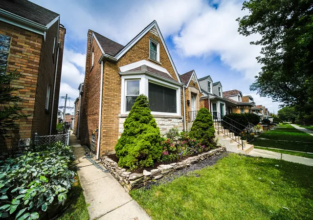 Photo 2 of Single family home for sale at 3230 N Neva Ave, Chicago, IL 60634 | MLS# 12791646 | Listing updated on 2026-10-22