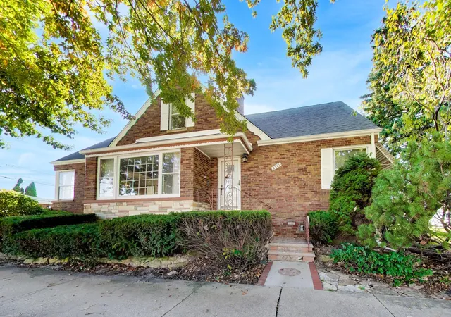 Photo 1 of Single family home for sale at 8201 S Whipple St, Chicago, IL 60652 | MLS# 12791651 | Listing updated on 2026-10-29